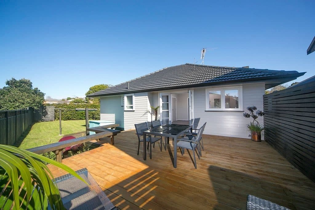 Mount Roskill, 3 bedrooms