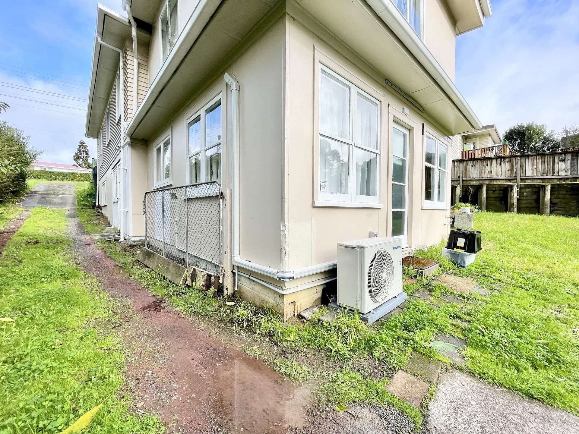 Henderson, 2 bedrooms