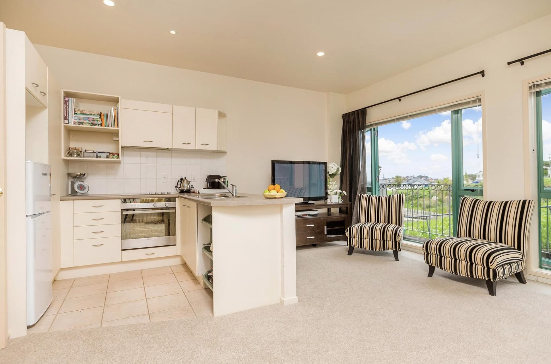 Birkenhead, 1 bedroom
