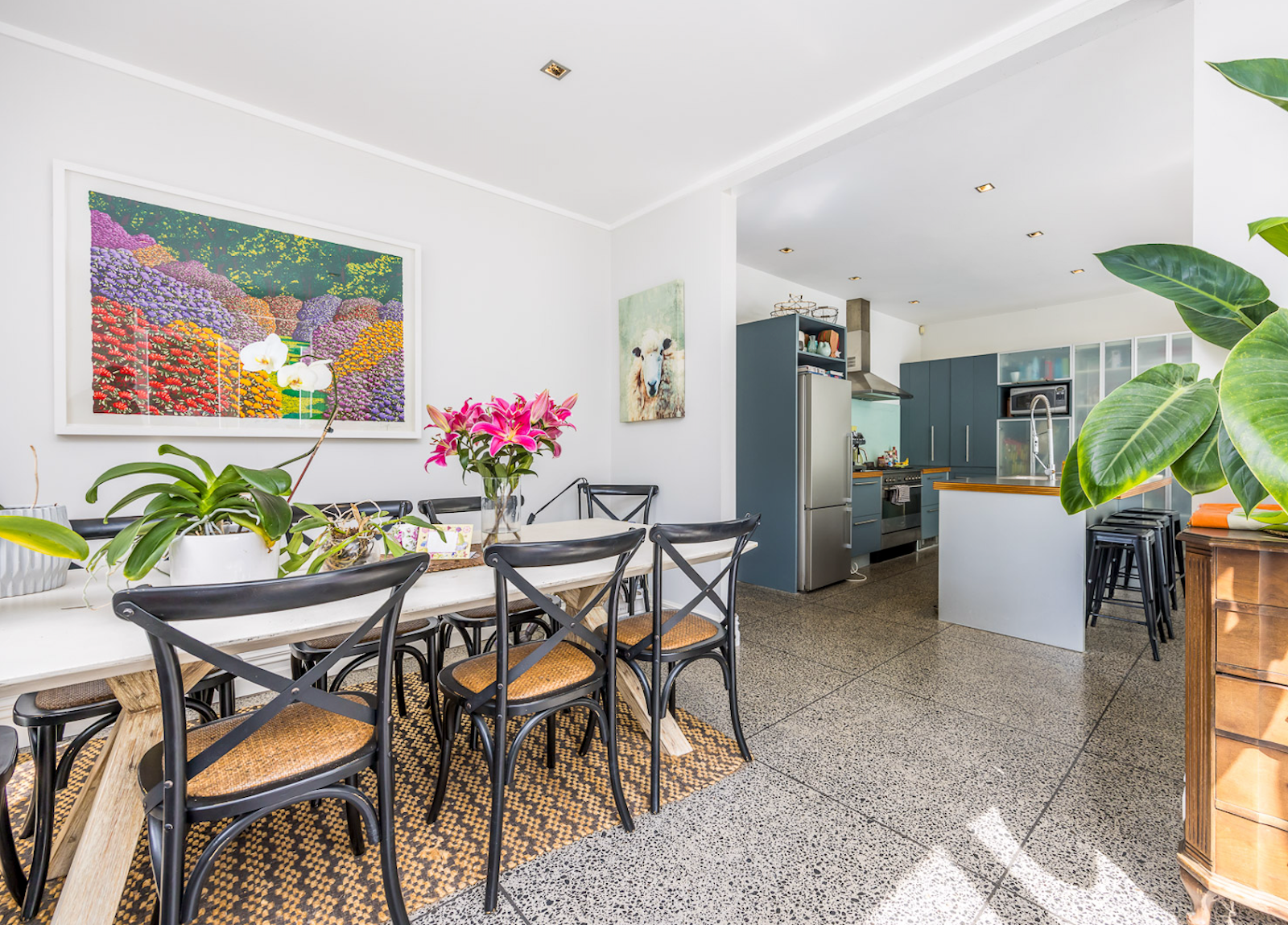 Professional Photography of a dining room